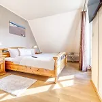 Haus Leni *