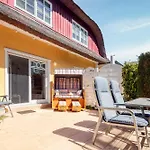 Haus Leni Holiday home Prerow
