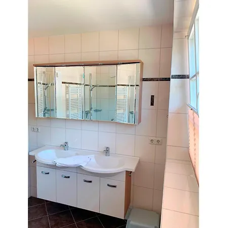 Haus Leni Nyaraló *